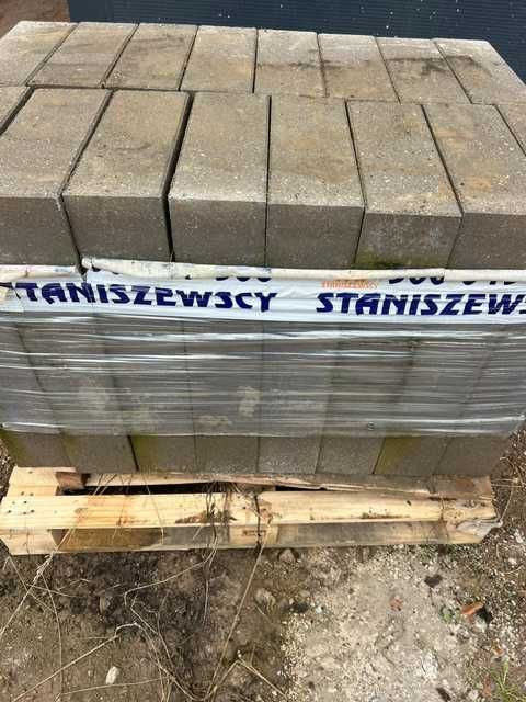 Bloczki fundamentowe B15 Bloczek betonowy C15/ 14x24x38