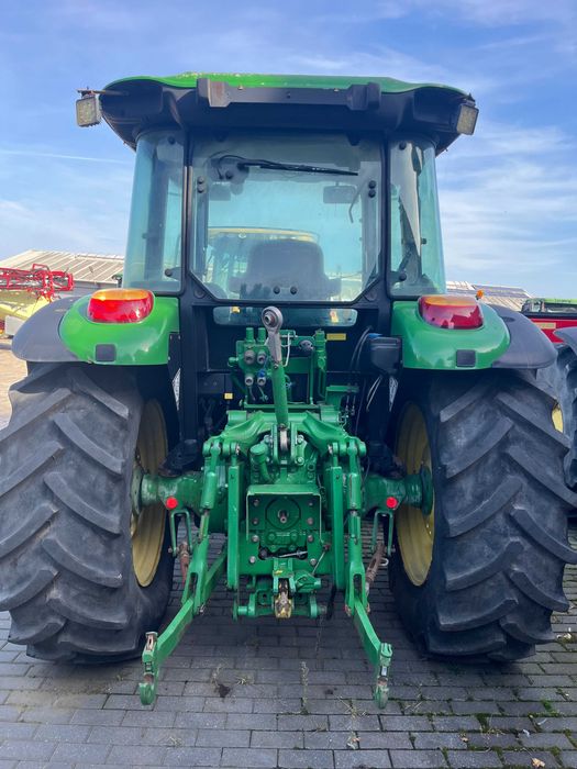 Ciągnik John Deere 5090 M ,  4721 h , 2011 rok. JD 5090M
