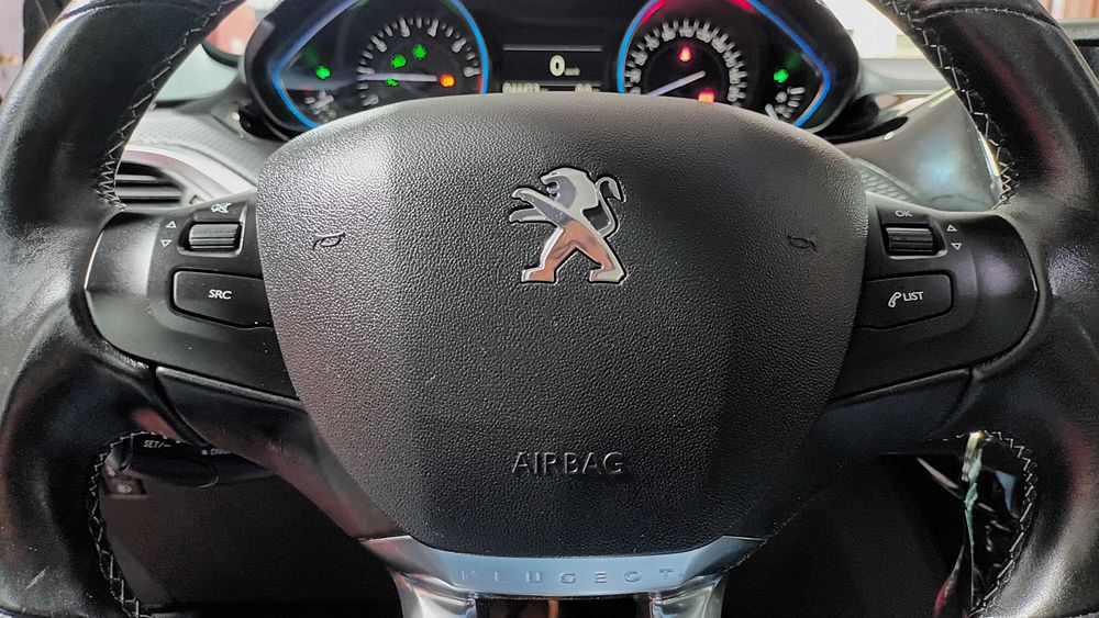 Peugeot 2008 1.2 PureTech Allure