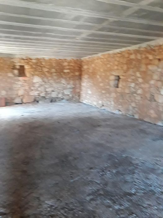 Vendo terreno e casa em Armamar, Queimada