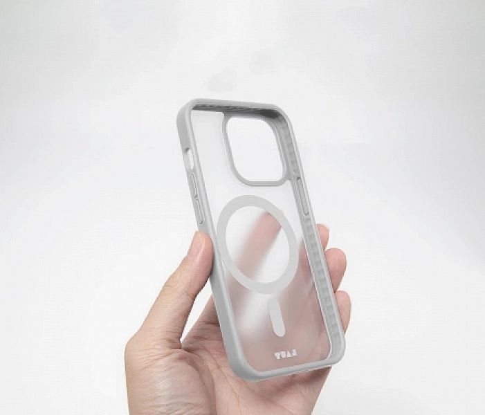 Etui Laut Huex Protect z MagSafe do iPhone 15 Pro Max - białe