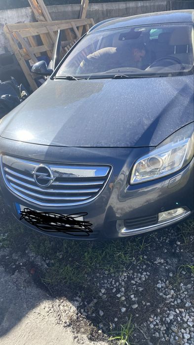 Carro opel insignia
