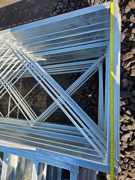 konstrukcja ocynkowana kratownica bindra jeden spad dach garaż 8,4m