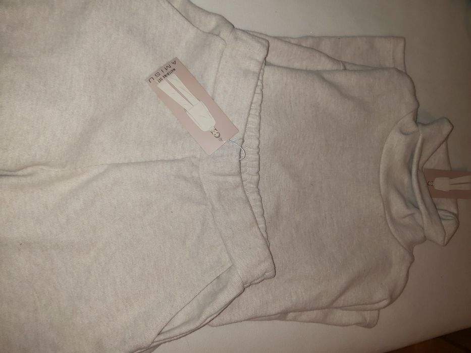 Komplet dzianinowy damski NOWY