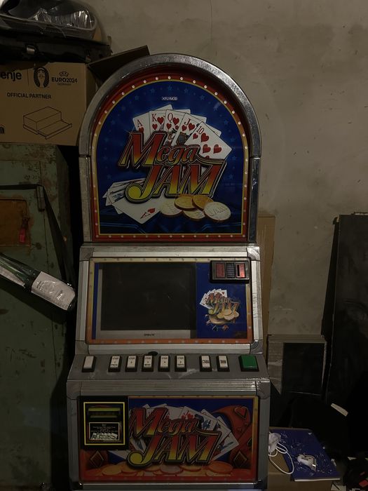 Автомат ігровий більша 20ігор