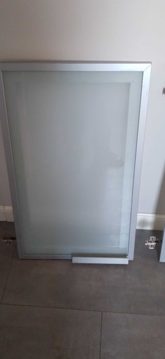 Drzwi do szafek łazienlowych, kuchennych Ikea.