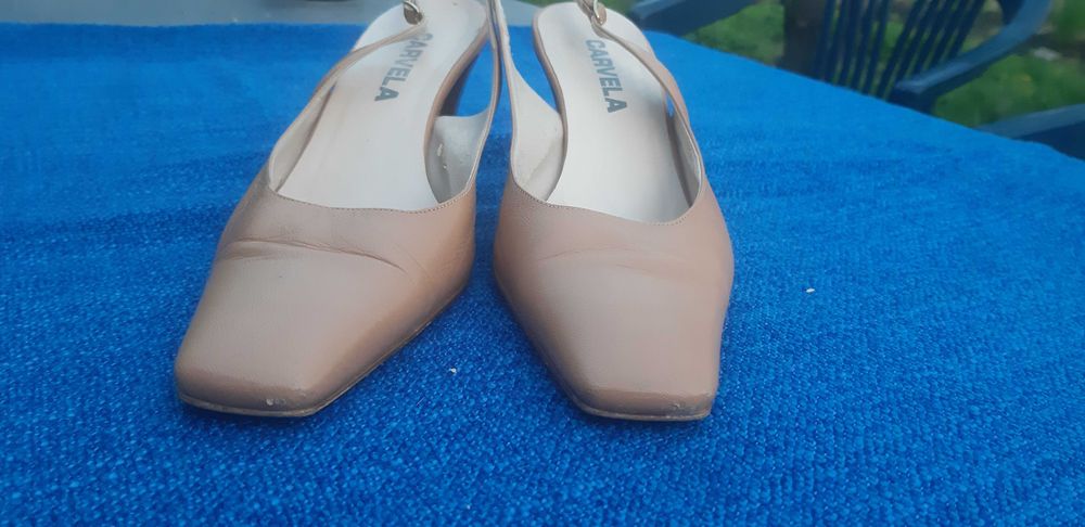 CARVELA buty czółenka bez pięty skóra beżowe r. 37