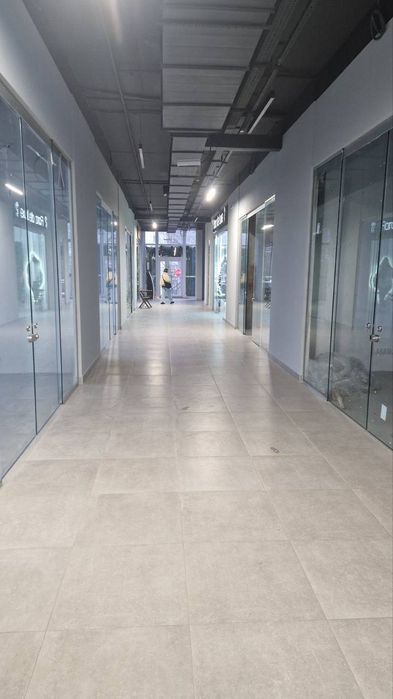 Оренда комерції на південно-заході