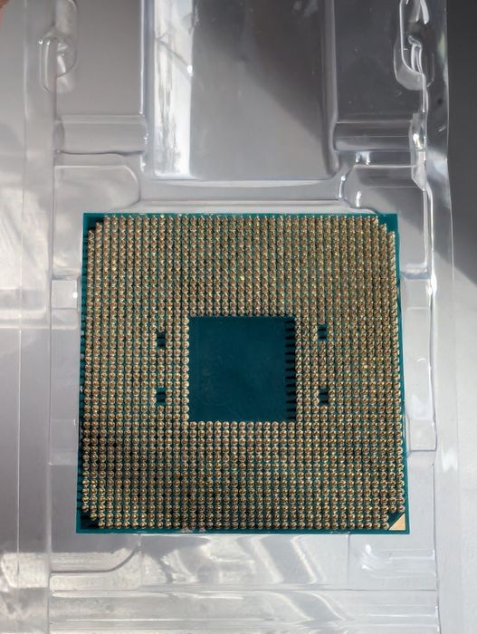 Продам процессор AMD Ryzen 5 1600x