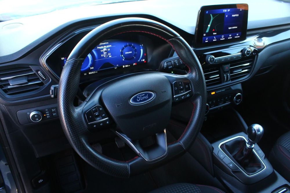 Ford Kuga 1.5 EcoBoost ST-LINE