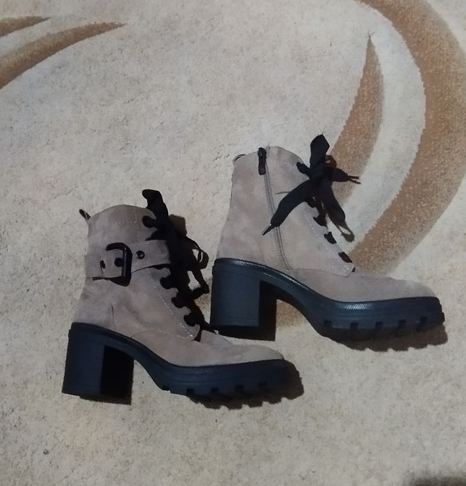 Жіночі черевики !