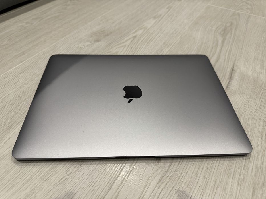 MacBook Air 13" (2020) Retina | Intel i3 / 8GB RAM / macOS Sequoia | Stan BDB