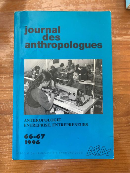 Lote de 9 livros de ciências humanas