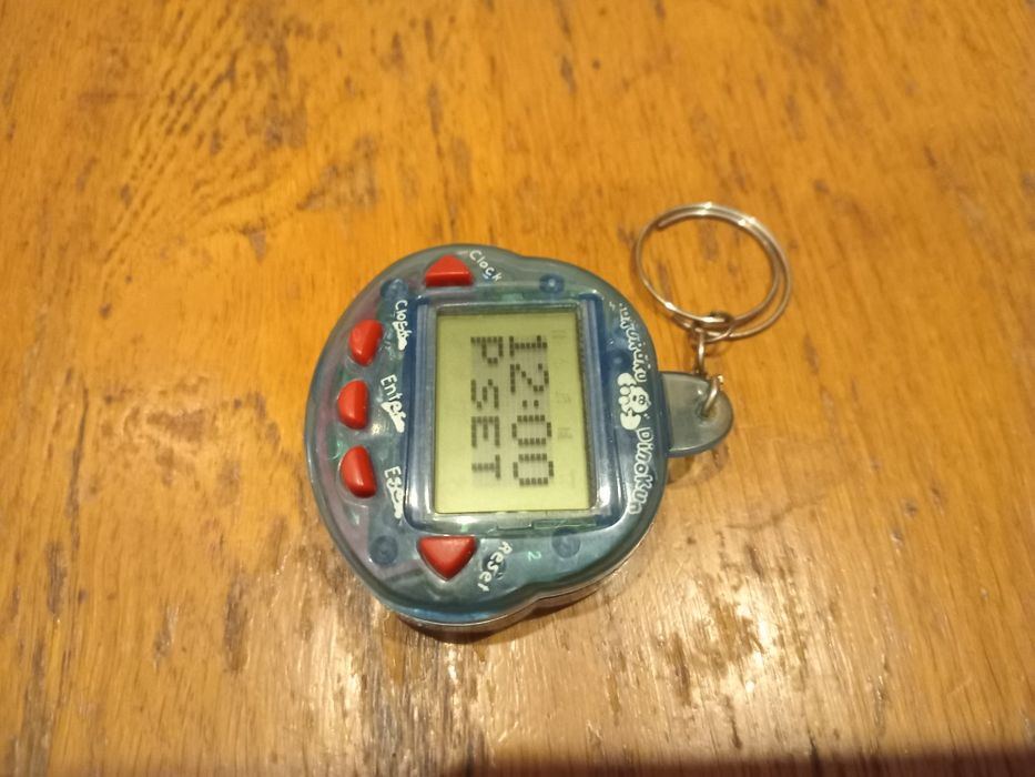 Игра брелок Тамагочи