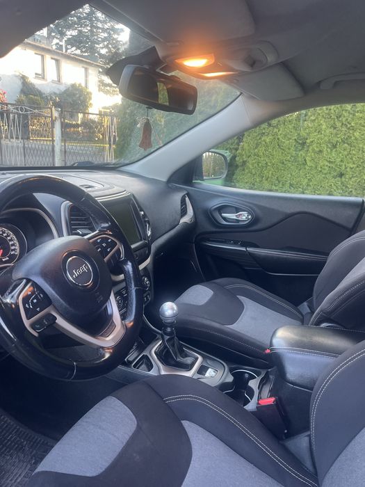 Samochod osobowy Jeep Cherokee 2015