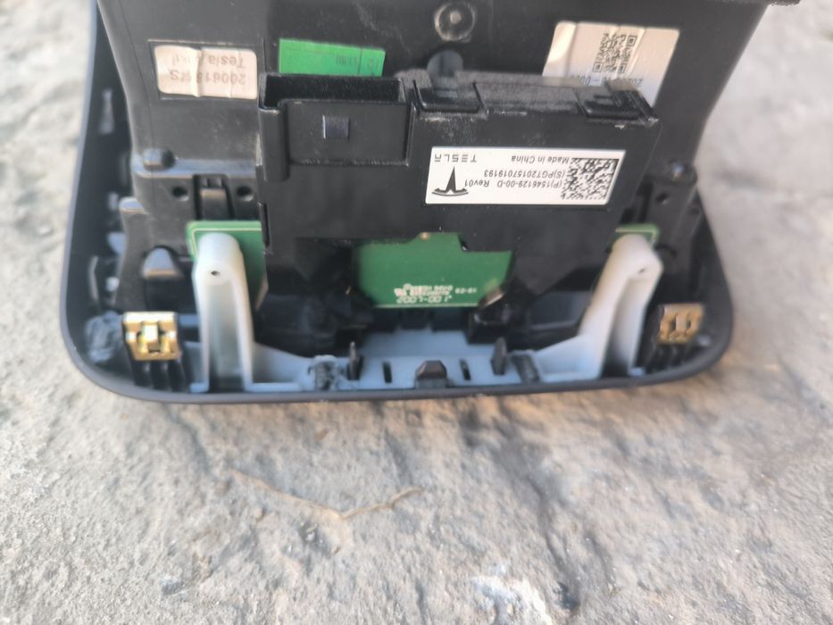 Воздуховод задній Тесла модел 3