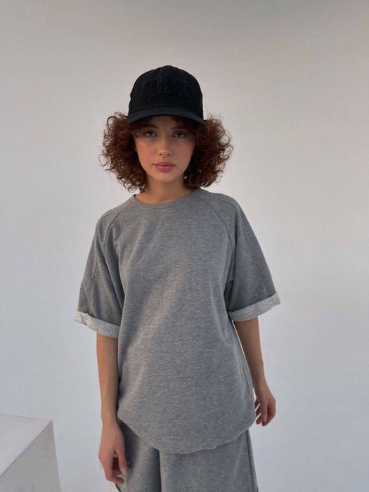 Костюм шорти та футболка комплект шорты и футболка