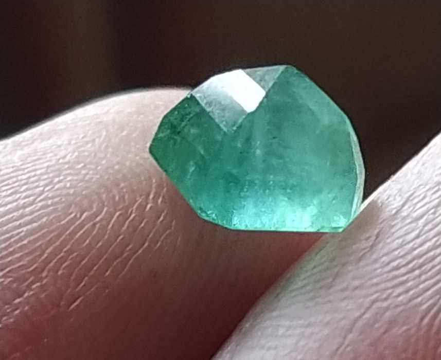 Натуральный изумруд  2.15 карат