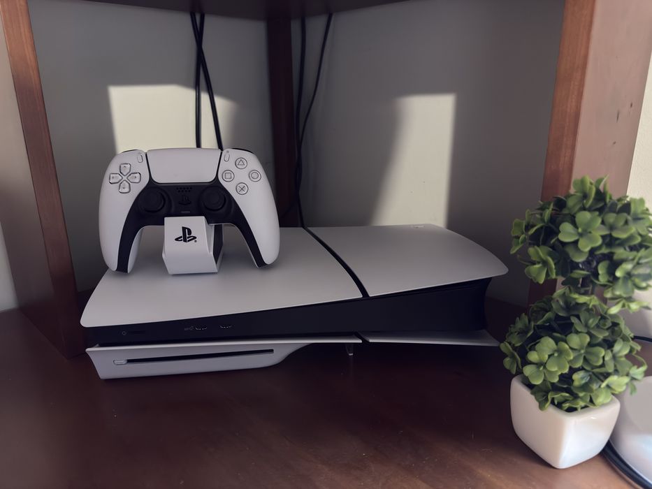 PS5 Slim com leitor Discos + Comando + Caixa // com GARANTIA