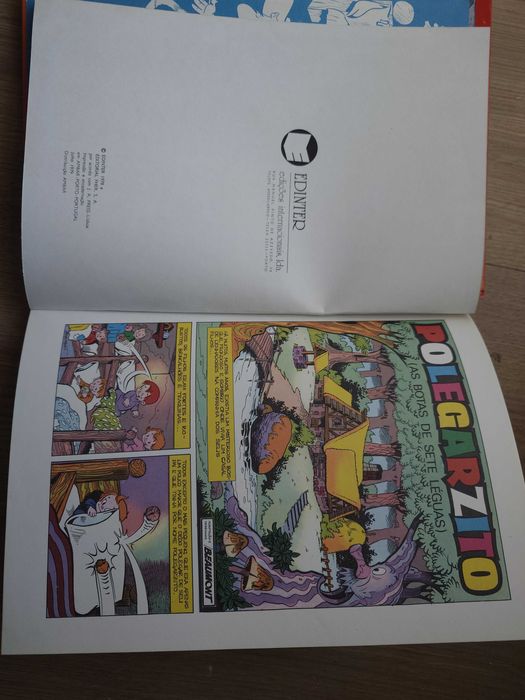 Livros BD “Polegarzito (As botas de sete léguas)” e “Branca de Neve”