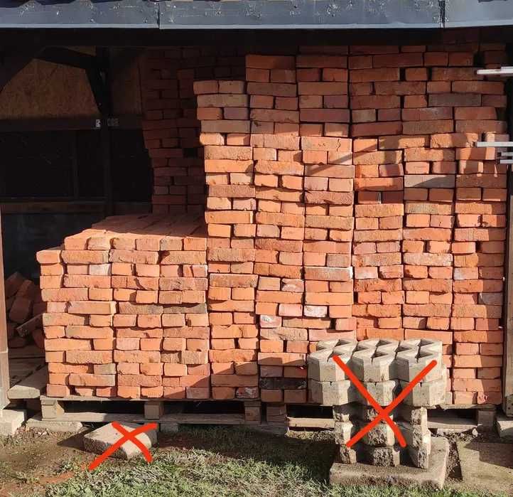 Cegła pełna ceramiczna