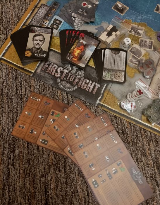 Gra First to fight Historyczna gra planszowa Fabryka Gier Historycznyc