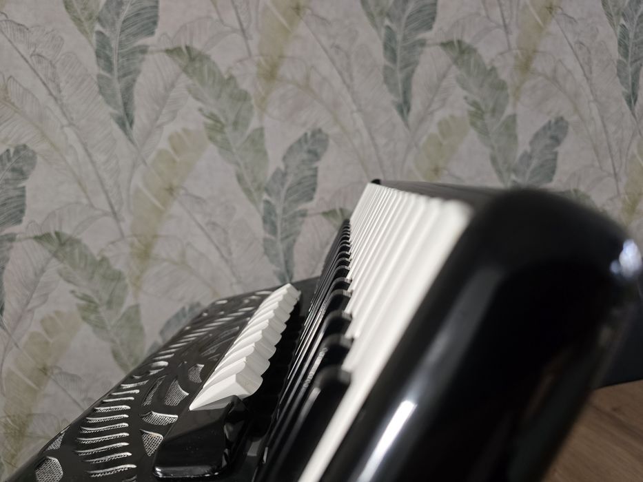 Akordeon włoski Marinucci 4 chórowy