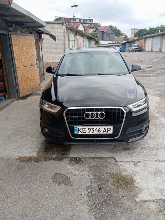 Продам AUDI Q3 quattro