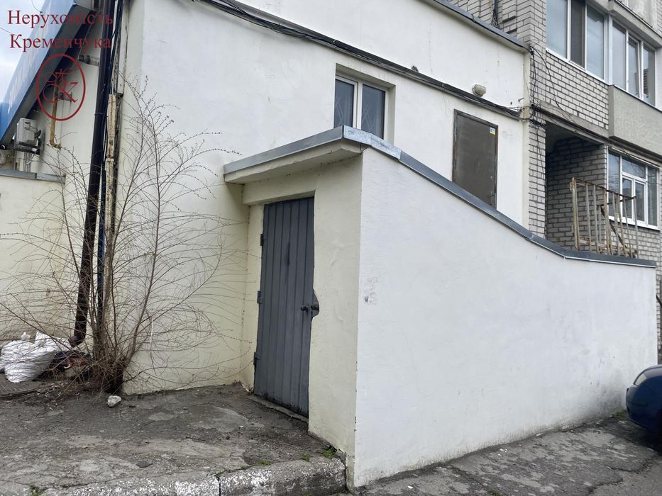 Продаж / приміщення, цокольний поверх- 50.2м2