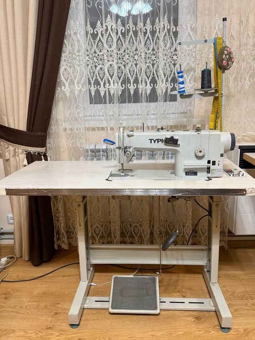 Швейна машинка Typical GC 6710HD