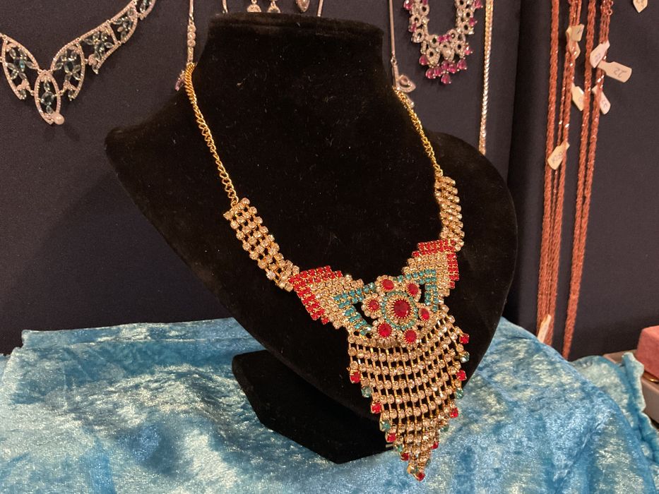 Colar peça de eventos anos 1990