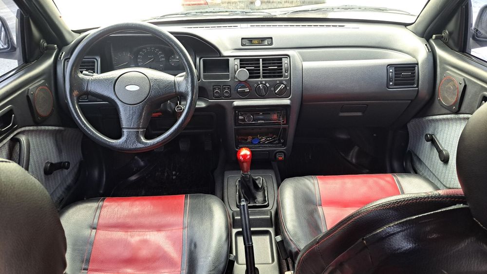 Продам Форд Ескорт