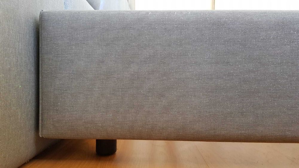 Cama de Casal Exclusiva em Madeira Maciça totalmente acolchoada - Design Premium
