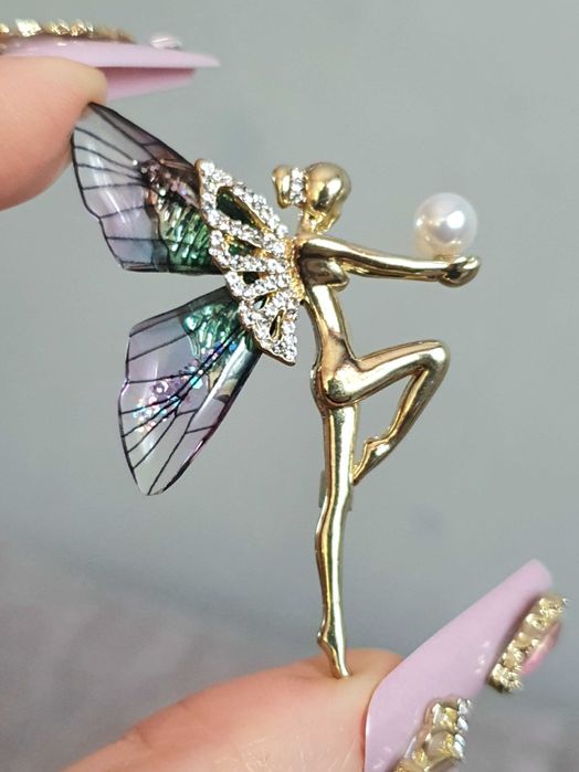 Broche / pregadeira fada dourada azul e roxo, asas acrílico e cristais