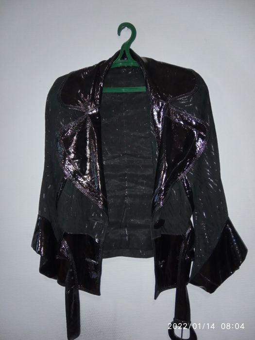 Куртка  женская кожаная XL рукав 3/4