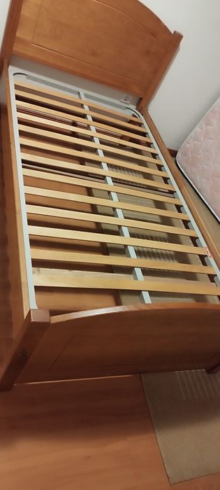 Cama de Solteiro com Colchão e Estrado