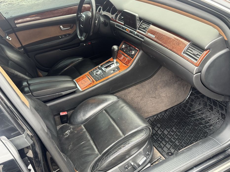 продам AUDI A8S8 4.2