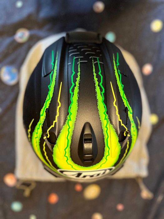 Capacete Arai RX7 V Crutchlow – Tamanho M – Excelente Estado