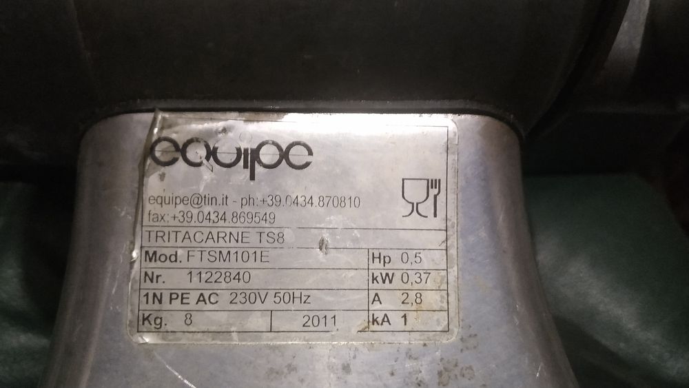 мясорубка Fama TS8 FTSM 101E