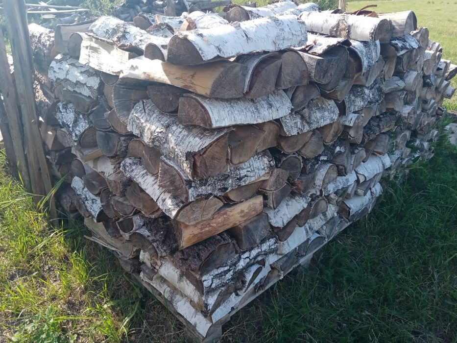 Drewno do kominków i piecy