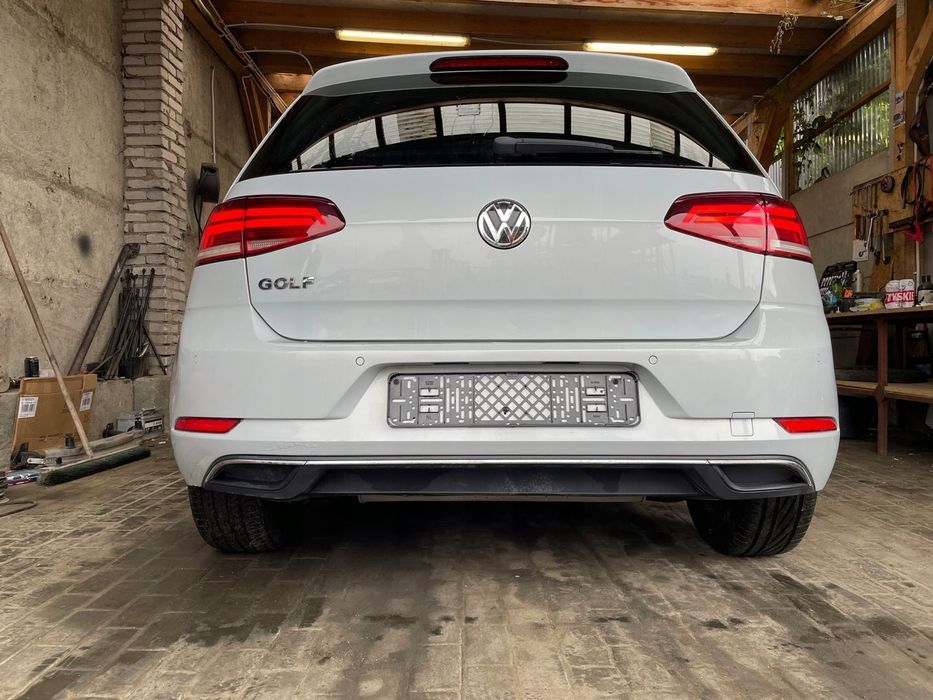 vw golf VII lift 2017r 5d hb zderzak tył tylny pdc czujniki lakier- LB9Z