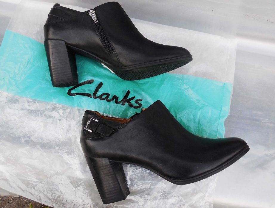 туфли / полуботиночки  от" Clarks" / Кларкс