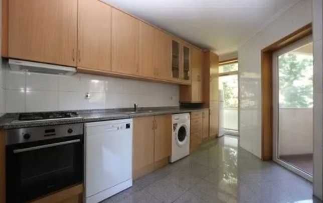 Apartamento T2 para Arrendamento Guimarães
