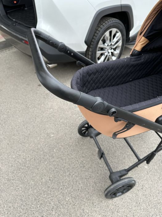 Продаю каляску Анекс 2 в 1