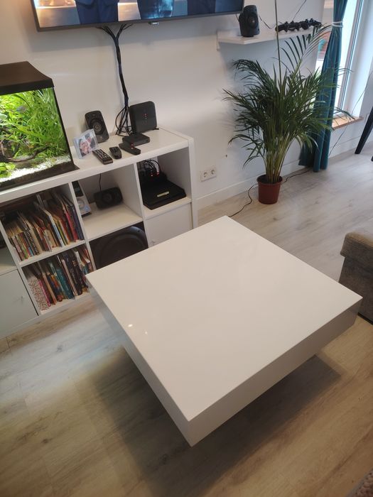 Stolik Kawowy 80 x 80 wys. 45 cm.