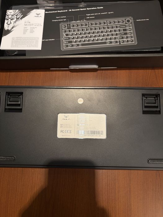 AULA F75 — механічна 75% бездротова, hot-swap з RGB та мультимедійною ручкою