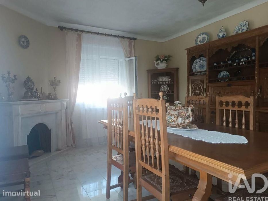 Casa / Villa T5 em Brunhoso de 170 m2