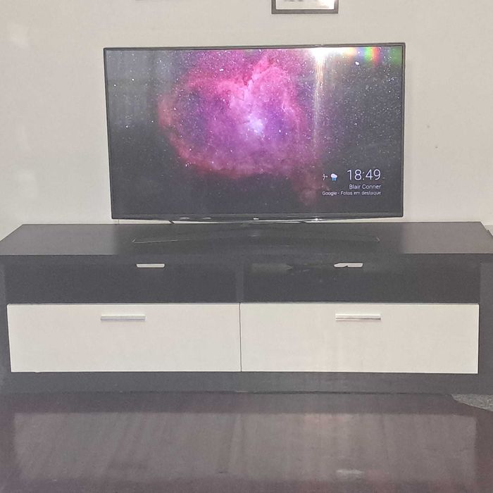 Mobília de sala de jantar completa + móvel tv