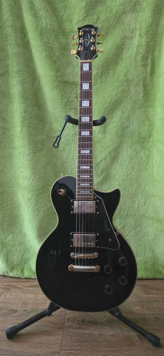 •	Gitara elektryczna Shine Les Paul custom