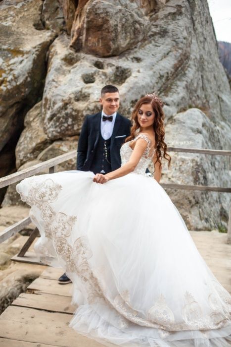 весільна сукня біла